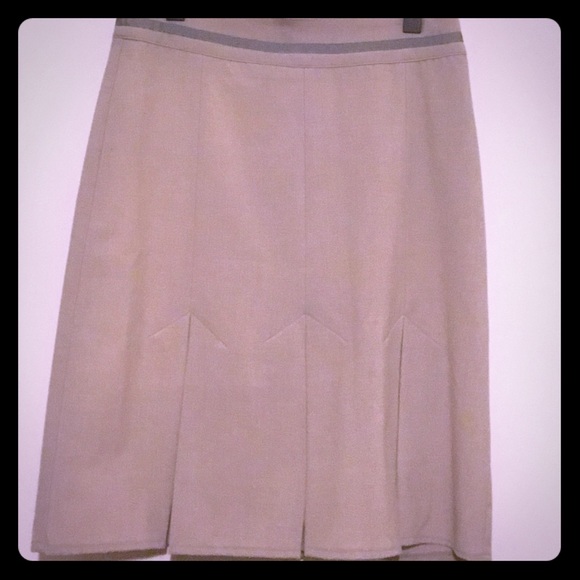 Pleated skirt size 6 - Picture 1 of 6
